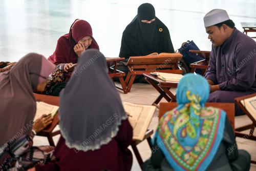 TADARUS AL-QURAN