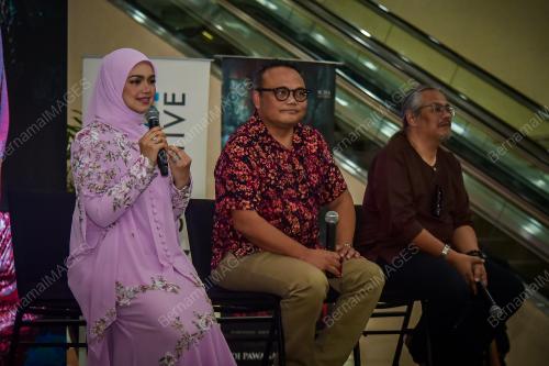 DATUK SERI SITI NURHALIZA