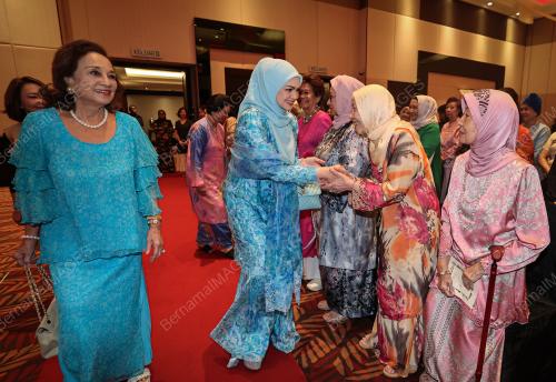 THE KUALA LUMPUR SPEAKERS CLUB