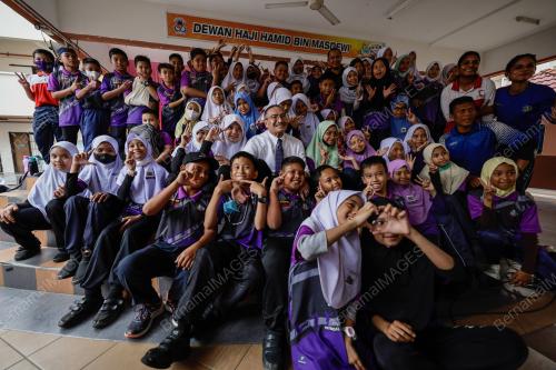 DATUK SERI HISHAMMUDDIN TUN HUSSEIN