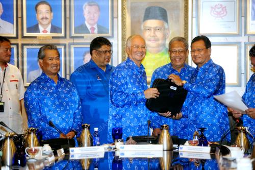 KL40_15042013_TAULIAH