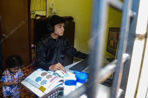 SESI PENGAJARAN DAN PEMBELAJARAN DI RUMAH (PDPR) CALON SPM KEMBALI