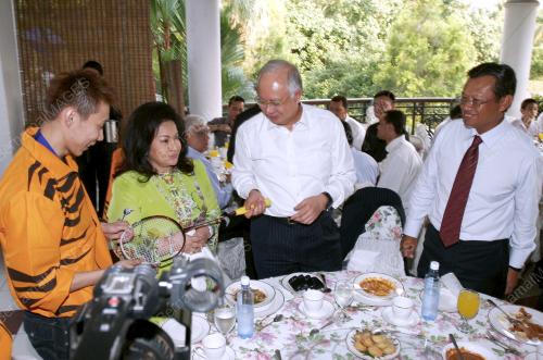 MOHD NAJIB TUN RAZAK
