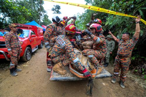 TANAH RUNTUH