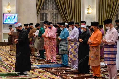 AL-SULTAN ABDULLAH RIÃ•AYATUDDIN AL-MUSTAFA BILLAH SHAH