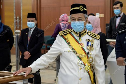 ISTIADAT PEMBUKAAN MESYUARAT PENGGAL KETIGA MAJLIS PARLIMEN KE-14
