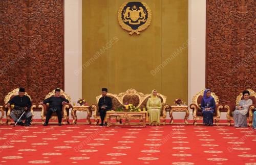 KL40_18062014_AGONG