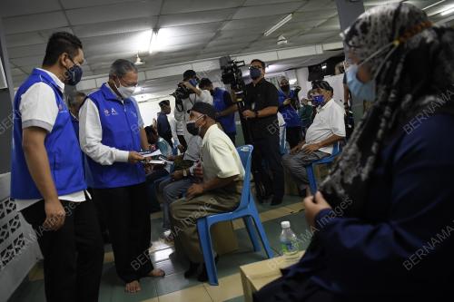 DATUK SERI MUSTAPA MOHAMED