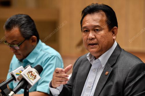 DATUK SERI ALEXANDER NANTA LINGGI