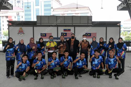 DATUK NUR AZMI AHMAD