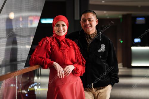 FAZURA DAN ADE GOVINDA