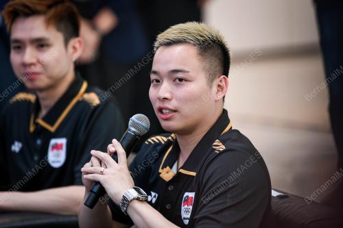 AARON CHIA