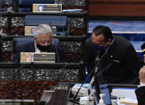 DATUK SERI ISMAIL SABRI YAAKOB