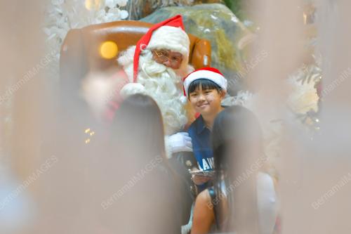 TINJAUAN PERSIAPAN HARI KRISMAS