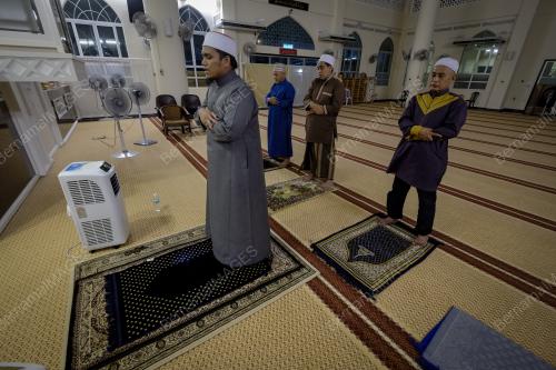 COVID-19 : TINJAUAN SOLAT TARAWIKH