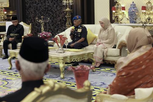 AL-SULTAN ABDULLAH RI'AYATUDDIN AL-MUSTAFA BILLAH SHAH