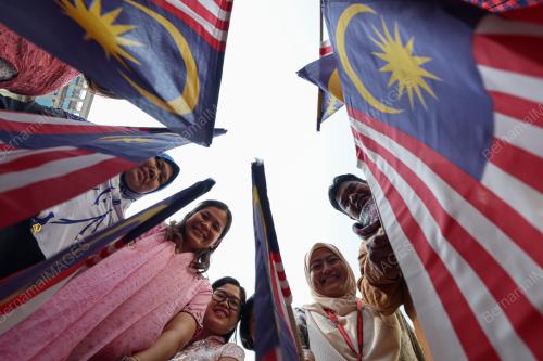 KIBARKAN JALUR GEMILANG