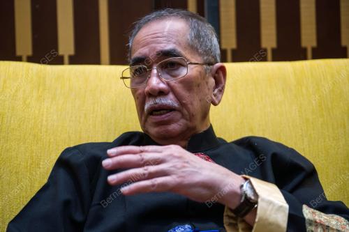 KL40_25012017_MAKAN_MALAM