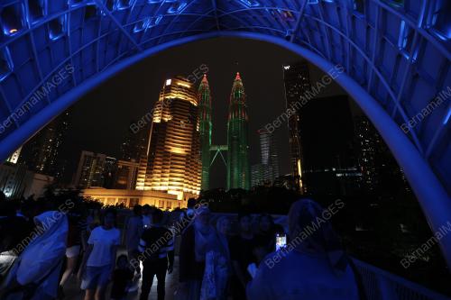TINJAUAN HARI NATAL