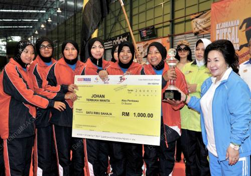 DATIN SERI ROSMAH MANSOR