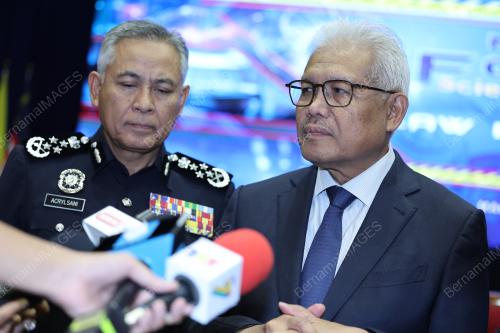DATUK SERI HAMZAH ZAINUDIN