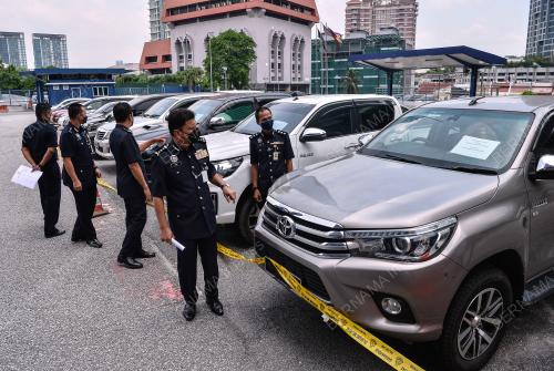 DATUK AZMI ABU KASSIM