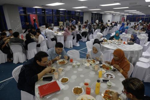 KL40_27052019_BERBUKA_BN201905270828
