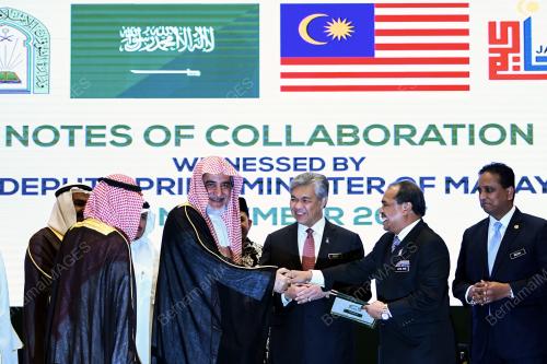 KL40_27112017_TPM_BN201711242402
