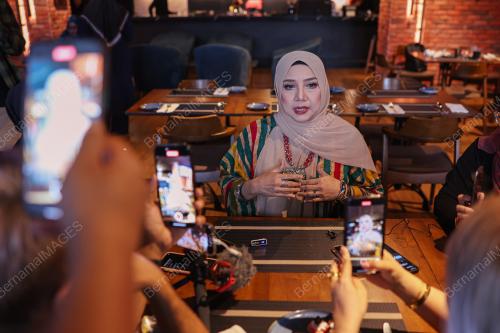 NORANIZA IDRIS