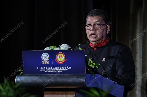 TAN SRI JOHARI ABDUL