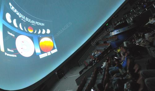 KL40_28112012_GERHANA_BULAN