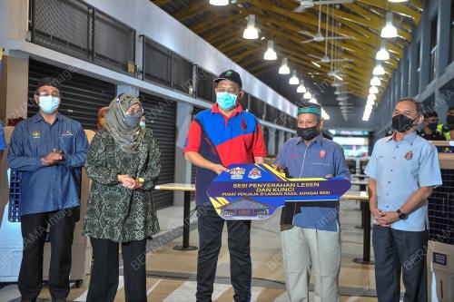DATUK SERI DR SHAHIDAN KASSIM