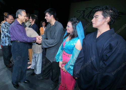 TUN MAHATHIR MOHAMAD