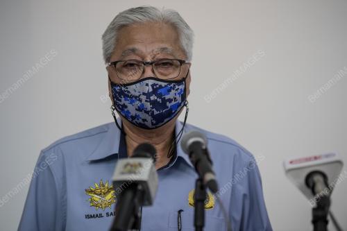 DATUK SERI ISMAIL SABRI YAAKOB