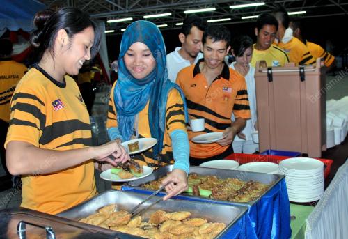 MAJLIS TAHLIL DAN BERBUKA
