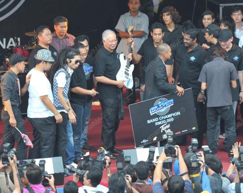 KL41_04032012_PM_YOUTH4