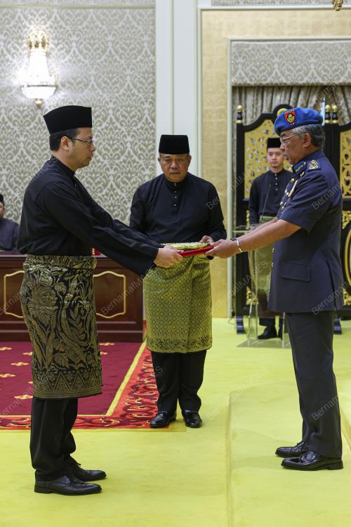 AL- SULTAN ABDULLAH RI'AYATUDDIN AL -MUSTAFA BILLAH SHAH