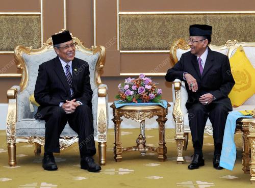 KL41_05042013_AGONG