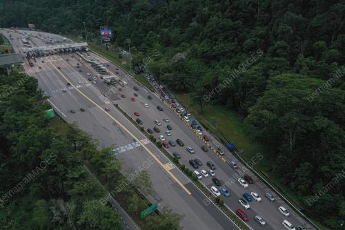 ALIRAN TRAFIK KE PUSAT BANDARAYA