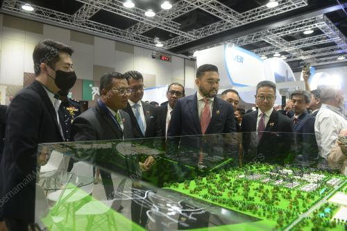 TENGKU AMIR SHAH SULTAN SHARAFUDDIN IDRIS SHAH ALHAJ