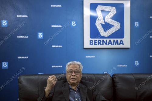 DATUK SERI ISMAIL SABRI YAAKOB