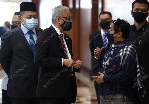 DATUK SERI ISMAIL SABRI YAAKOB