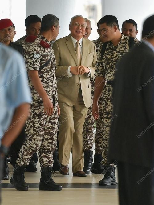 DATUK SERI NAJIB TUN RAZAK