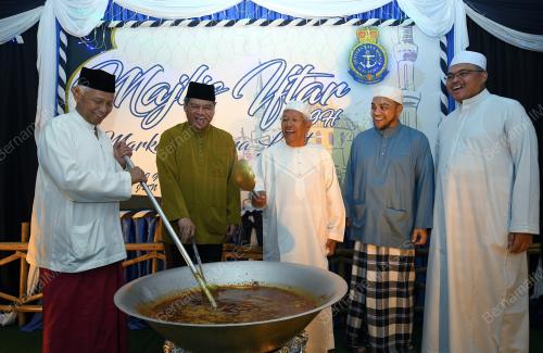 KL41_08062018_IFTAR_BN201806070399