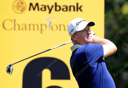 KL41_09022017_GOLF_MAYBANK