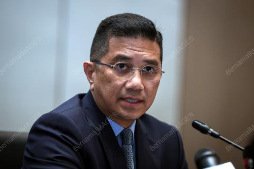 DATUK SERI MOHAMED AZMIN ALI