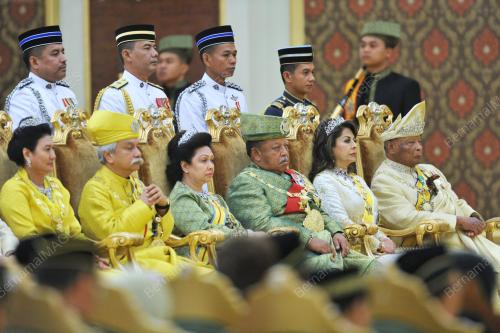 KL41_11042012_RAJA_RAJA