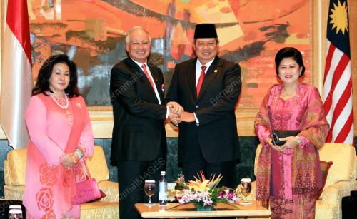 NAJIB TUN RAZAK