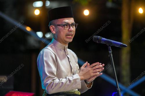 DATUK FAHMI FADZIL