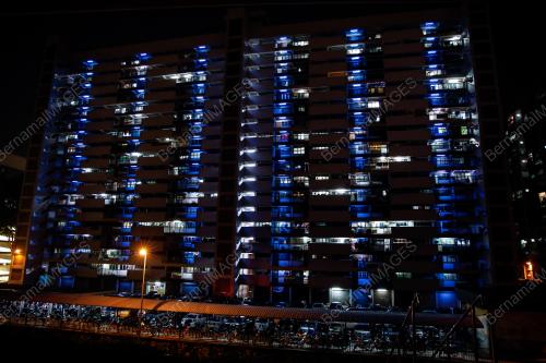 KEMPEN 'LIGHT IT BLUE' BARISAN HADAPAN MELAWAN COVID-19